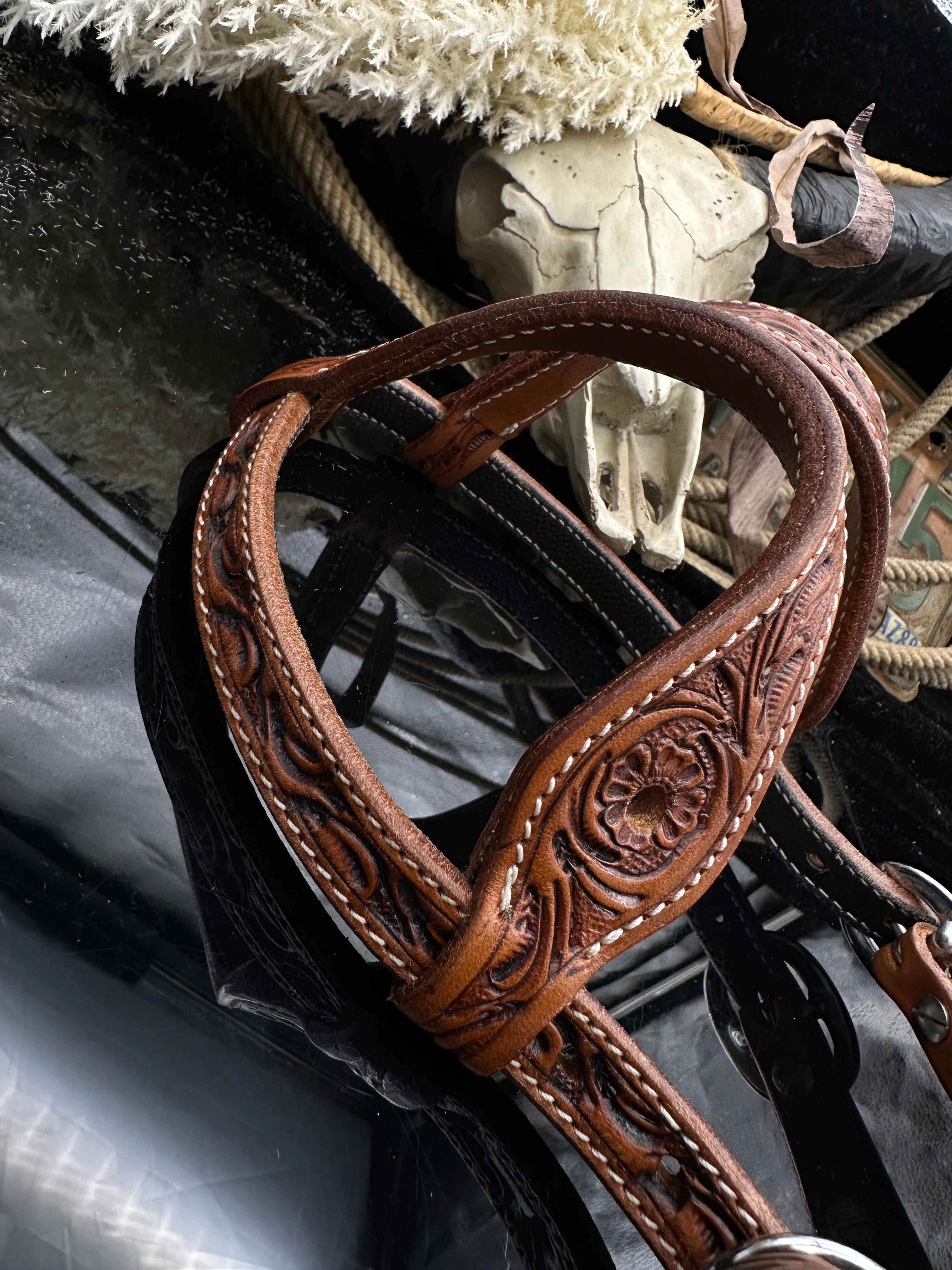 Basic | Antique Chestnut | Floral tooled western hoofdstel