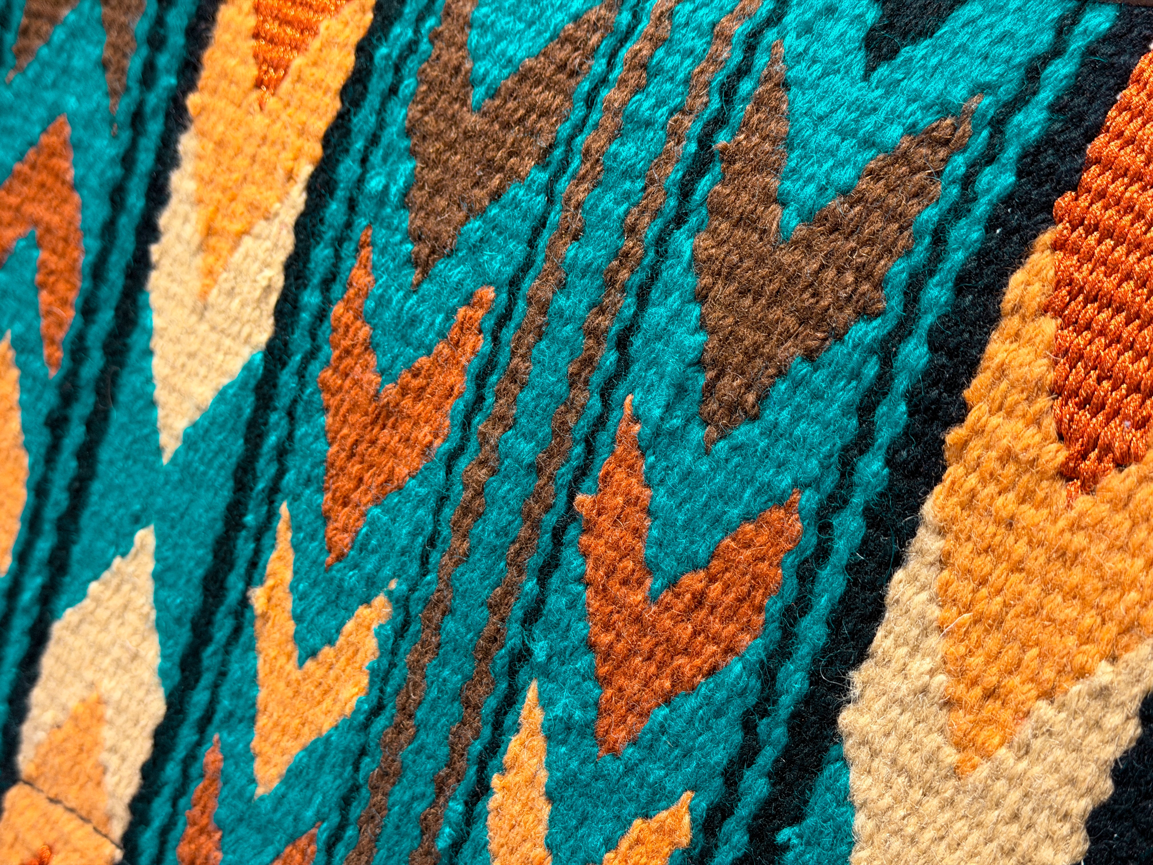 2in1 Show | contoured western pad | Shoreline