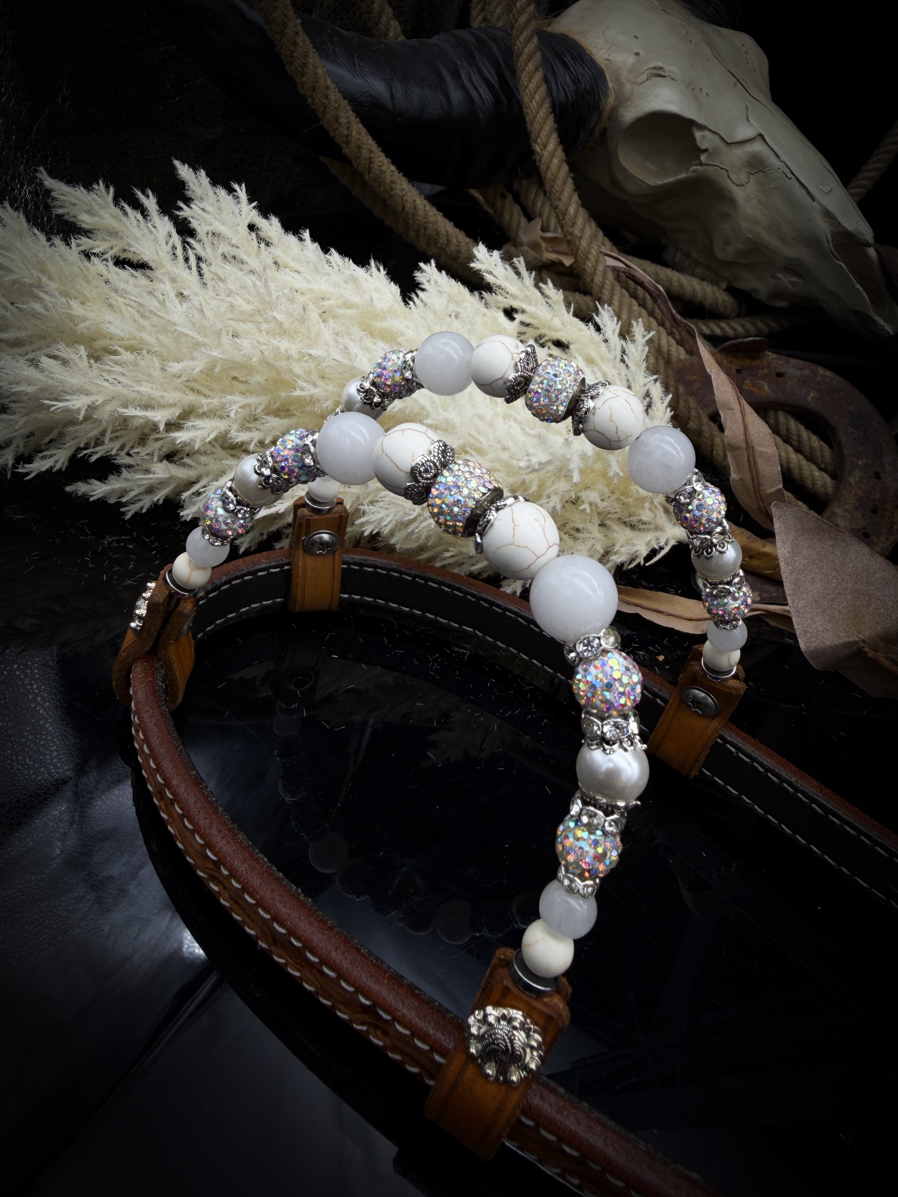 Premium | Weißer Türkis & Crystal AB | Russet Westernzaumzeug