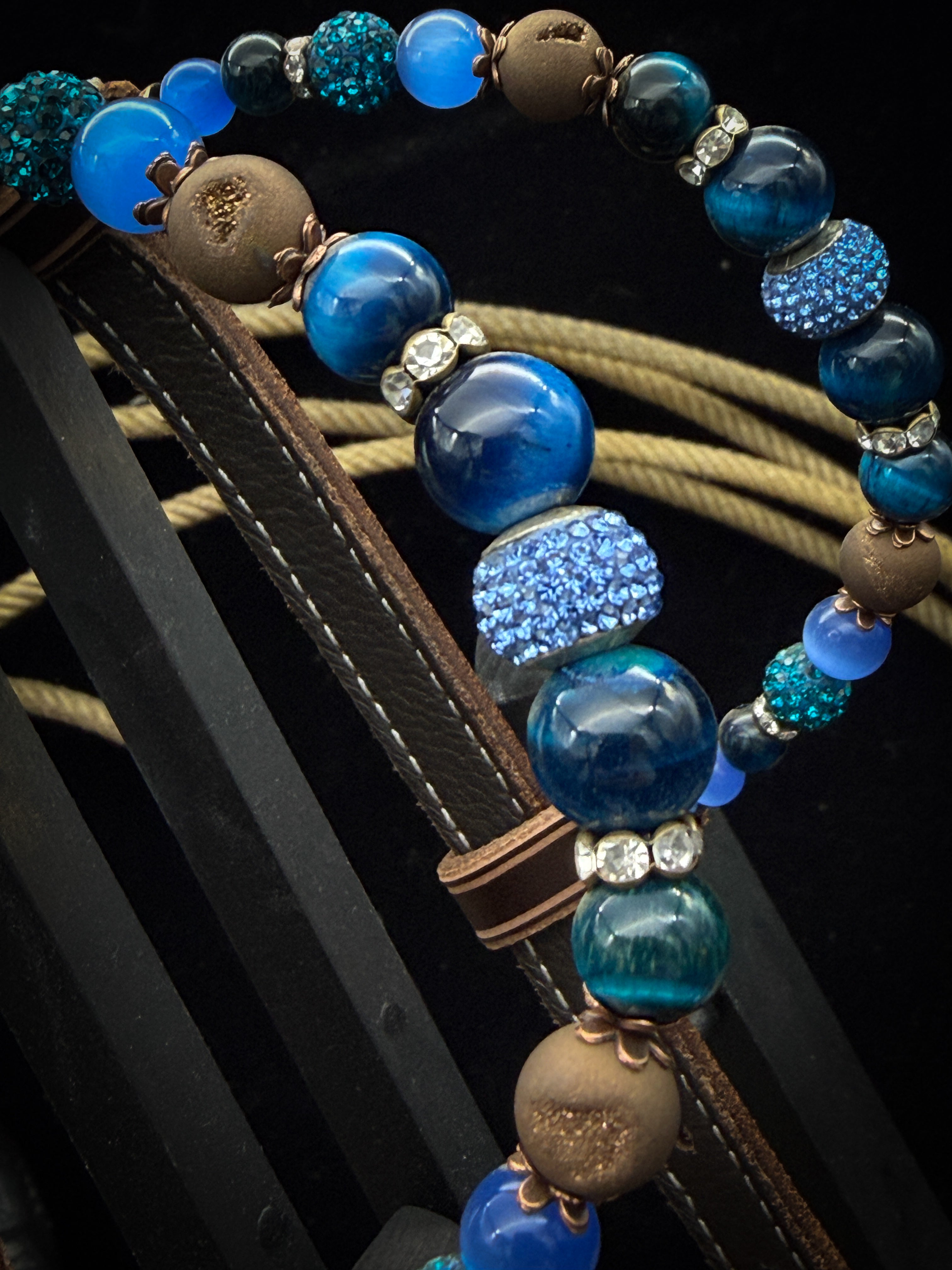 Premium | Perfektes Türkis & Blau | Dunkelbraunes Westernzaumzeug