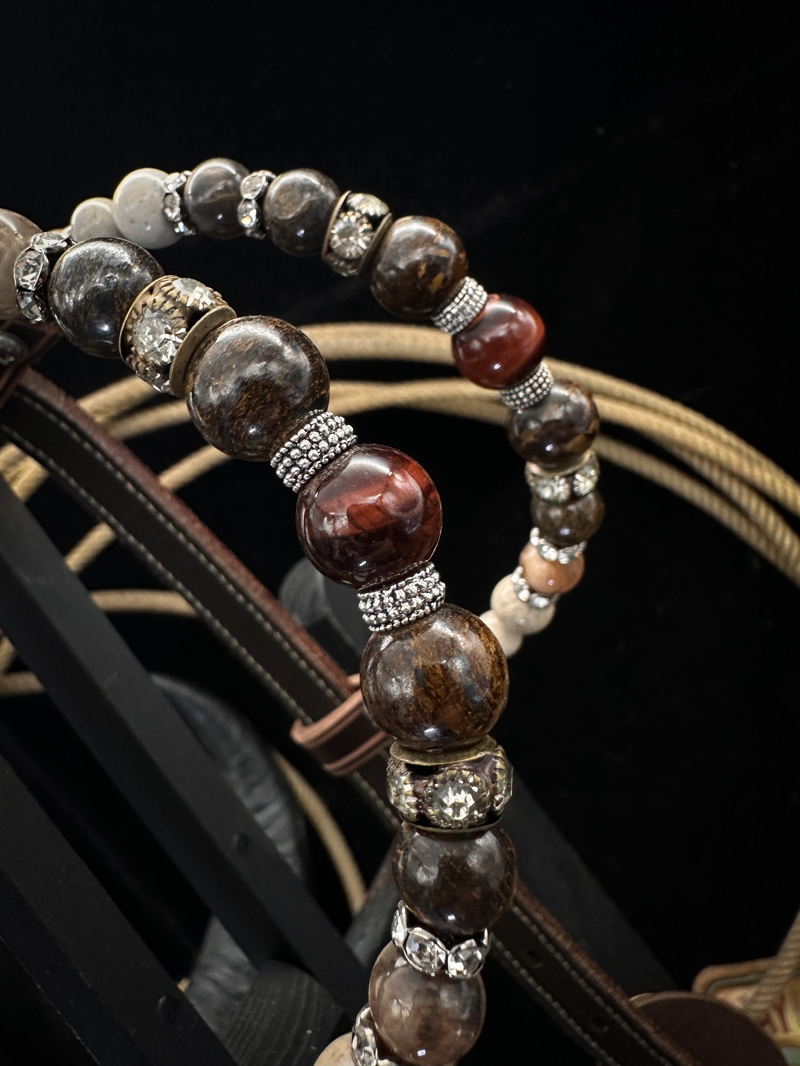 Luxury Chestnut Sidepull – Pink & black.
