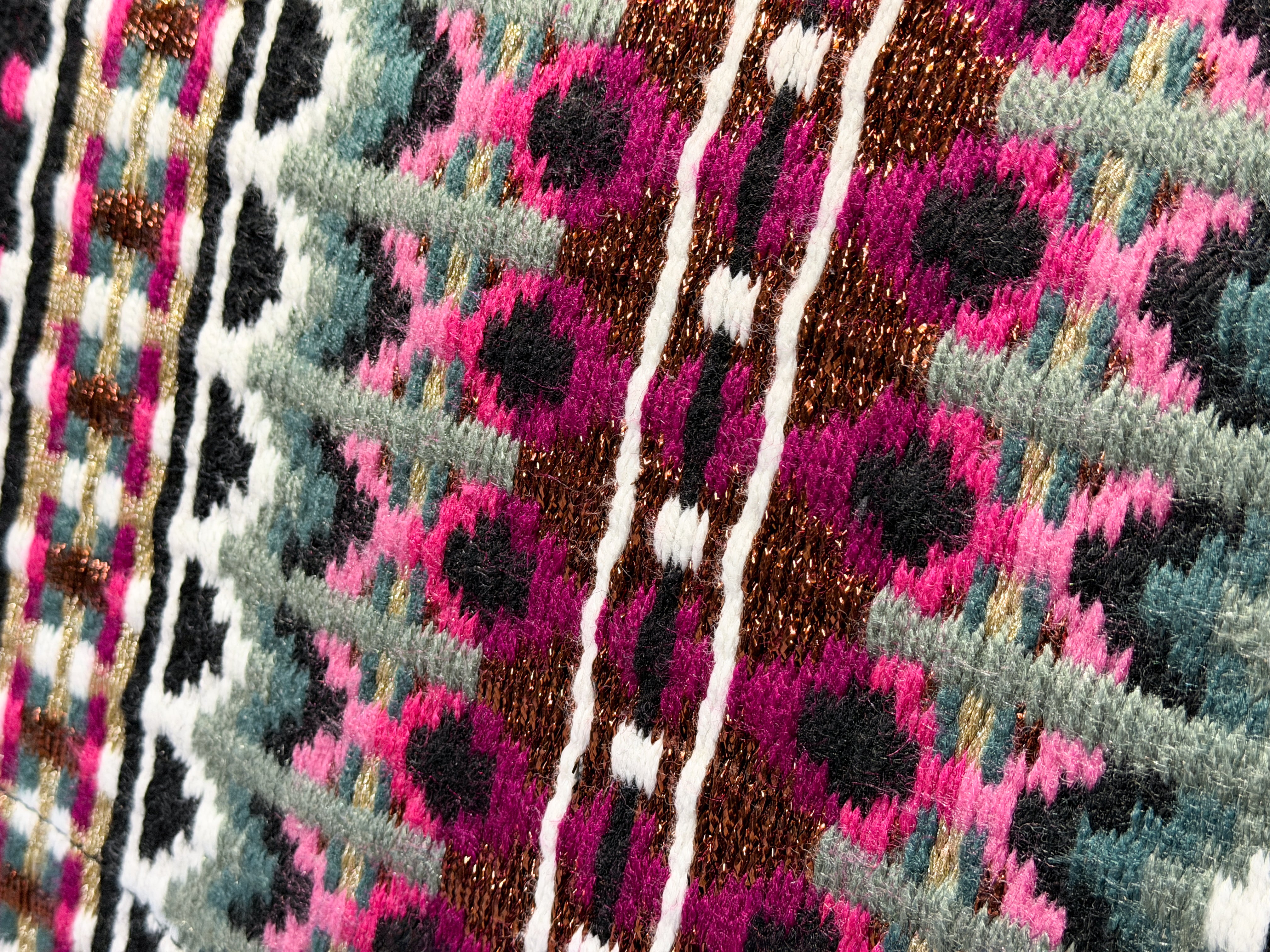 2in1 Show | contoured western pad | Obsidian Rose